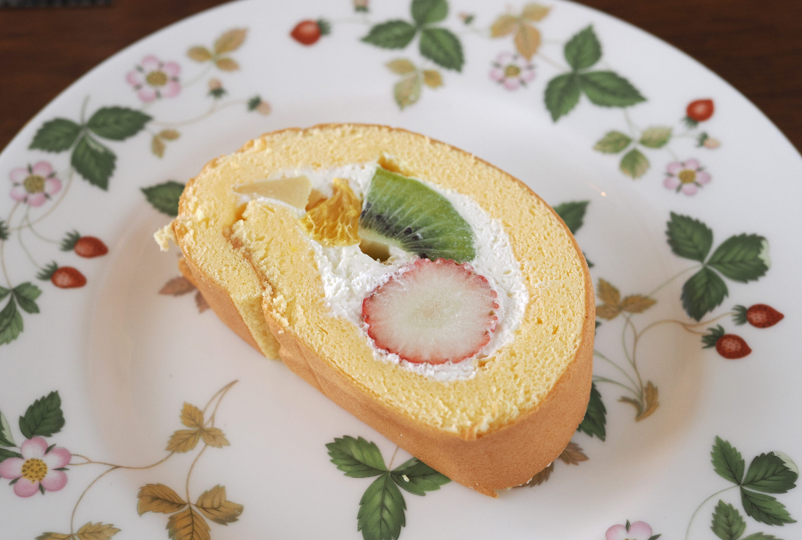 Patisserie Moncher Dojima Roll (Fruit)