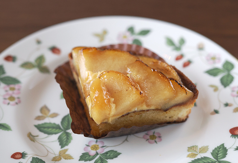 YATSUDOKI Fuji apple tart