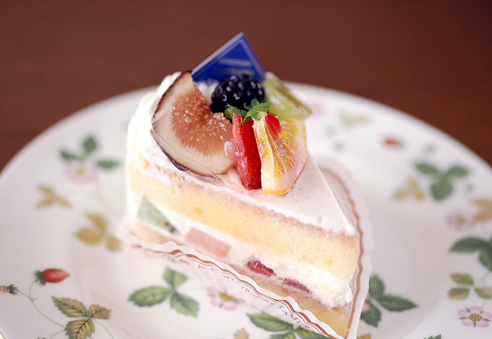 Tamuracho Kimuraya's Fruit shortcake