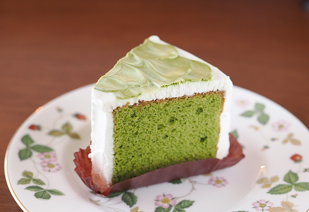 Starbucks Uji green tea chiffon cake