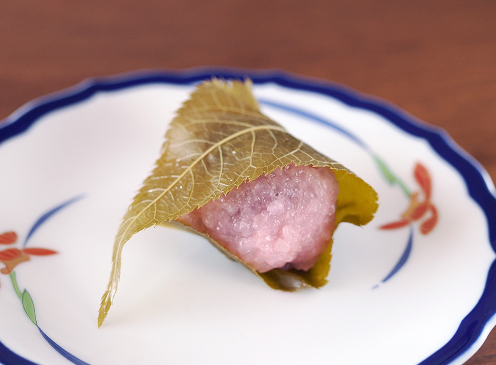 Seigetsudo Domoji Sakura Mochi