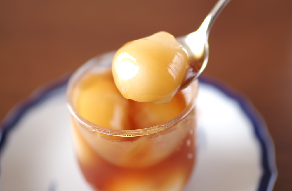 Seigetsudo chilled dumplings in a sweet soy glaze