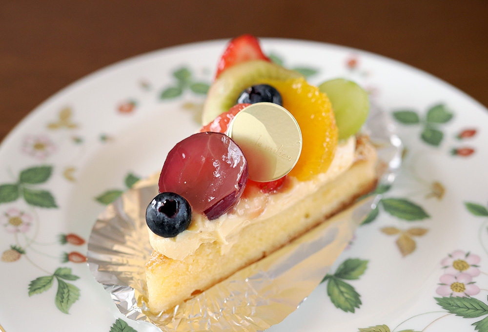 La Precieuse Fruit Tart