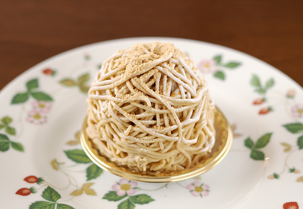 Antenor Mont Blanc with Japanese chestnuts and kinako