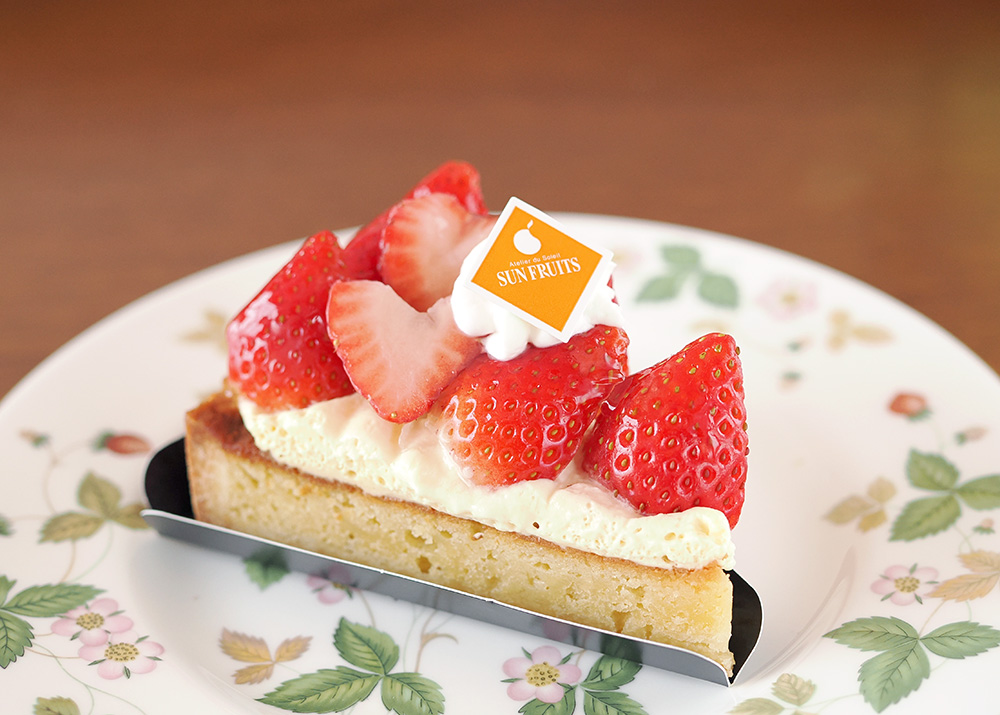 Sun Fruits Strawberry “Tochi-Aika” Tart