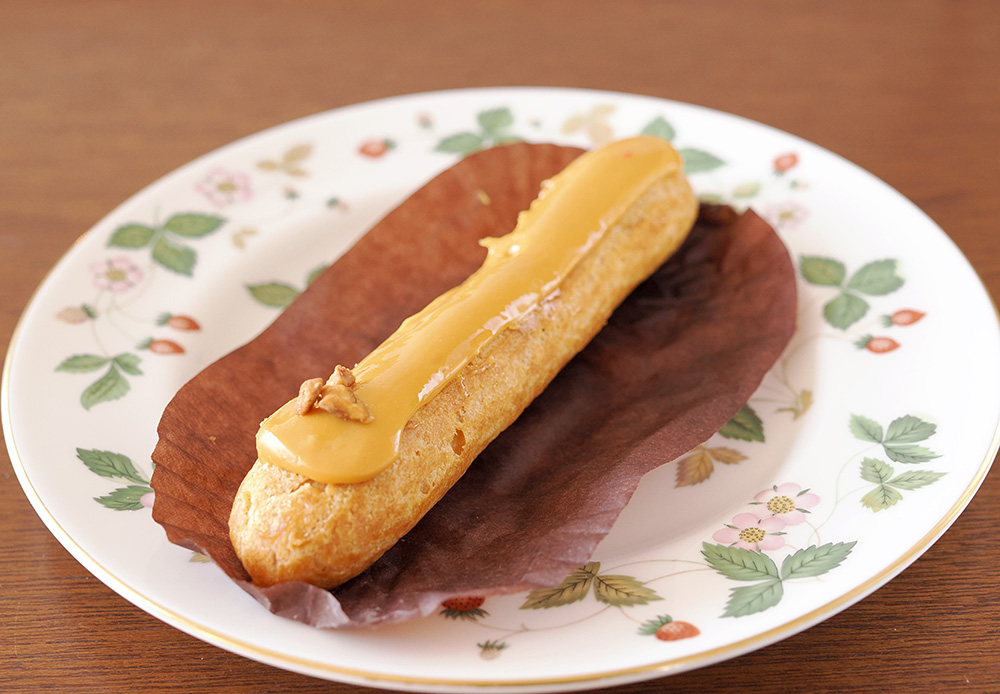 Maison Kayser Caramel Eclair
