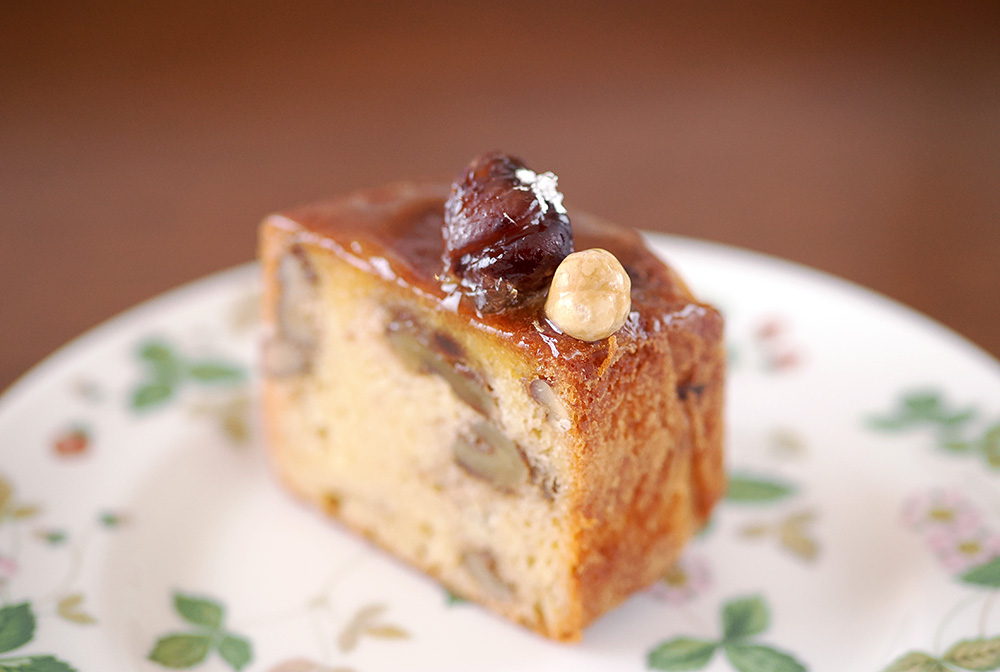 Nino Caffe Almond, Walnut, and Chestnut Cake