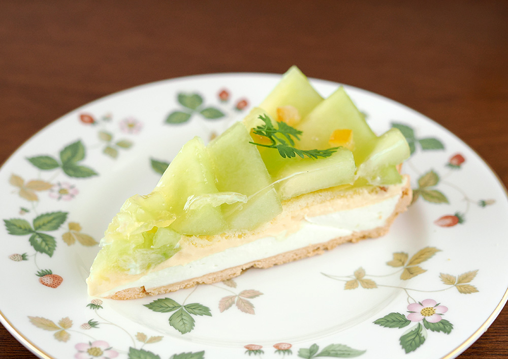 Quil fait bon Melon and Milk Mousse Tart with Orange Flavor